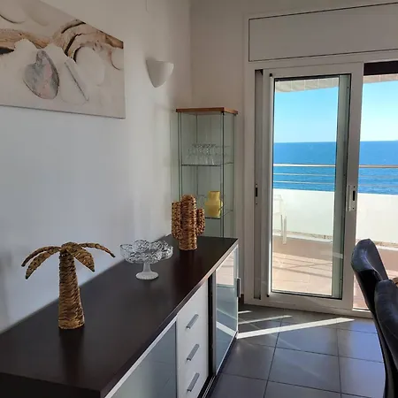 Primera Linea Con Vistas Al Mar *